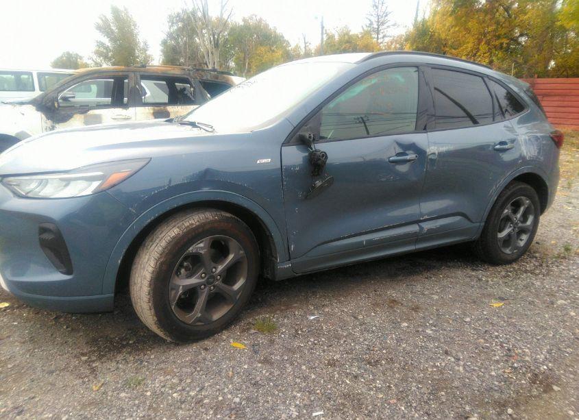 Photo 6 of 2023 Ford Escape ST-LINE (VIN 1FMCU9MN2PUB30422)