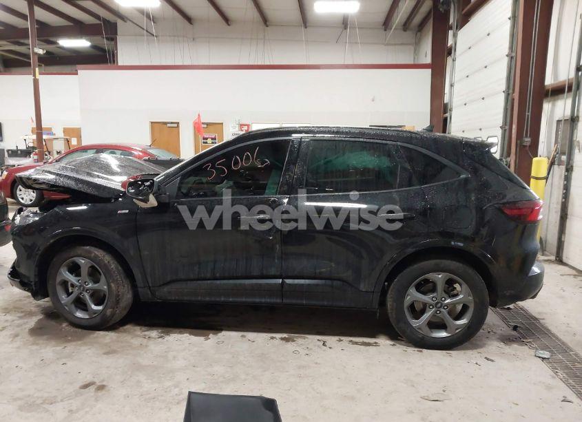 Photo 15 of 2023 Ford Escape ST-LINE (VIN 1FMCU9MN2PUB35006)