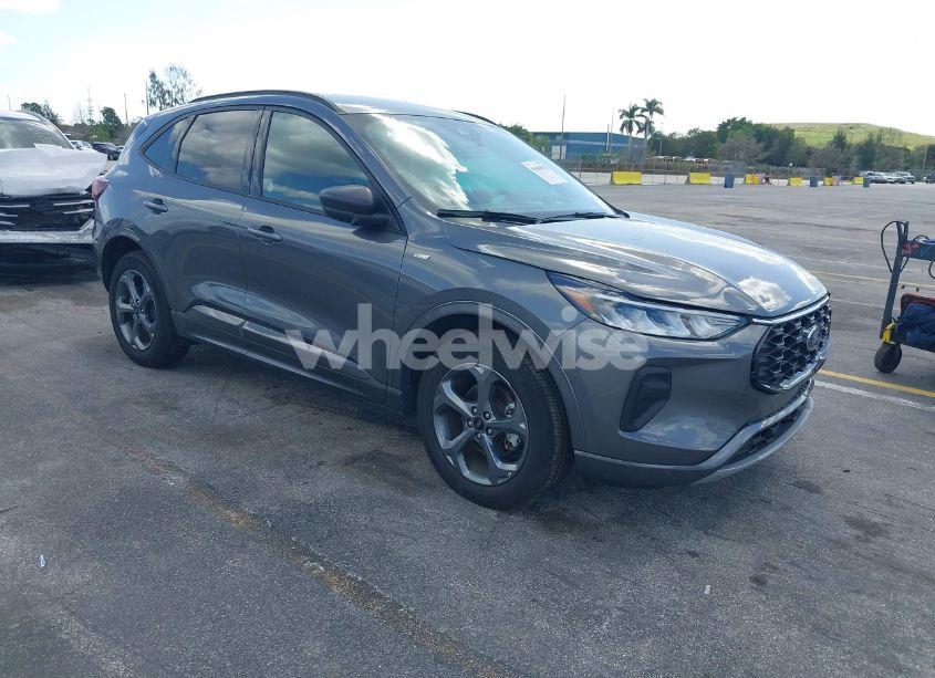 2024 Ford Escape ST-LINE (VIN 1FMCU9MN2RUA24751) main photo