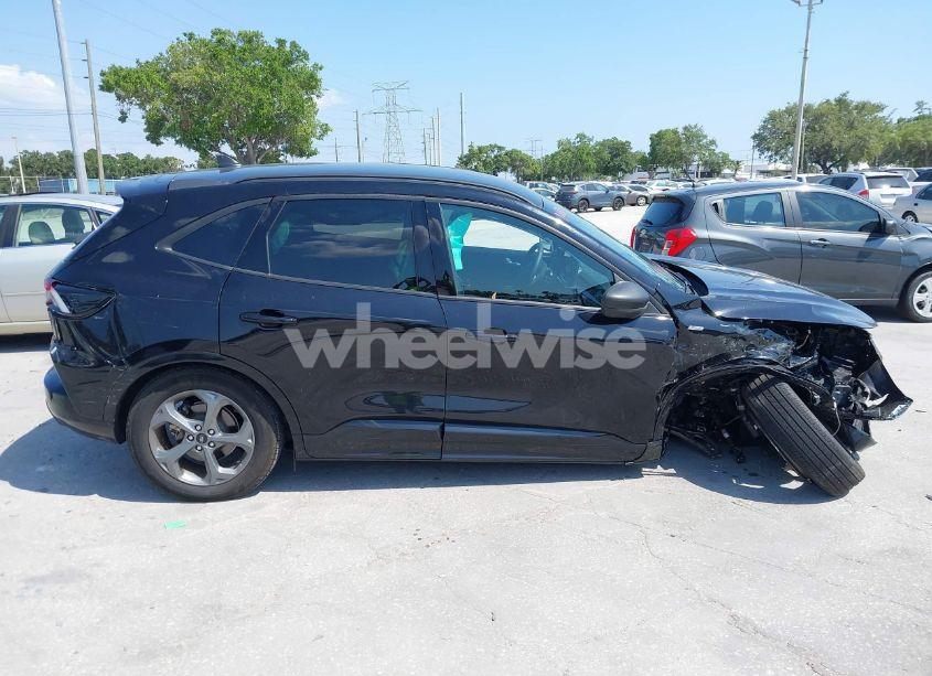Photo 13 of 2023 Ford Escape ST-LINE (VIN 1FMCU9MN3PUA51941)