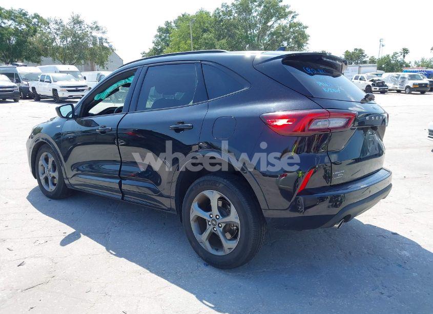 Photo 3 of 2023 Ford Escape ST-LINE (VIN 1FMCU9MN3PUA51941)