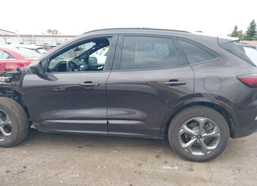 Photo 13 of 2023 Ford Escape ST-LINE (VIN 1FMCU9MN3PUB35421)