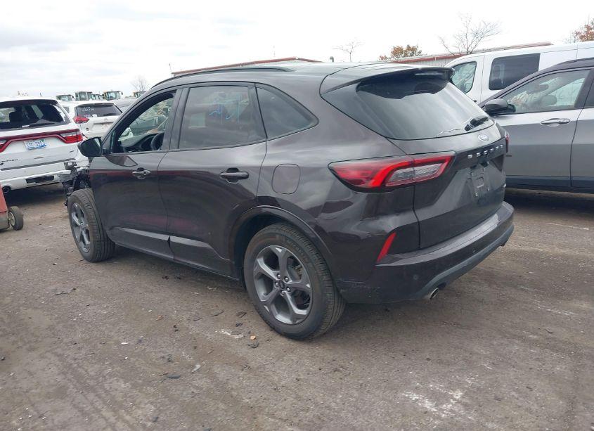 Photo 3 of 2023 Ford Escape ST-LINE (VIN 1FMCU9MN3PUB35421)