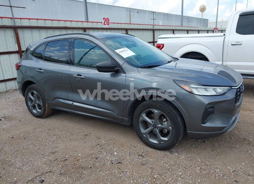 Photo 13 of 2024 Ford Escape ST-LINE (VIN 1FMCU9MN3RUA25908)