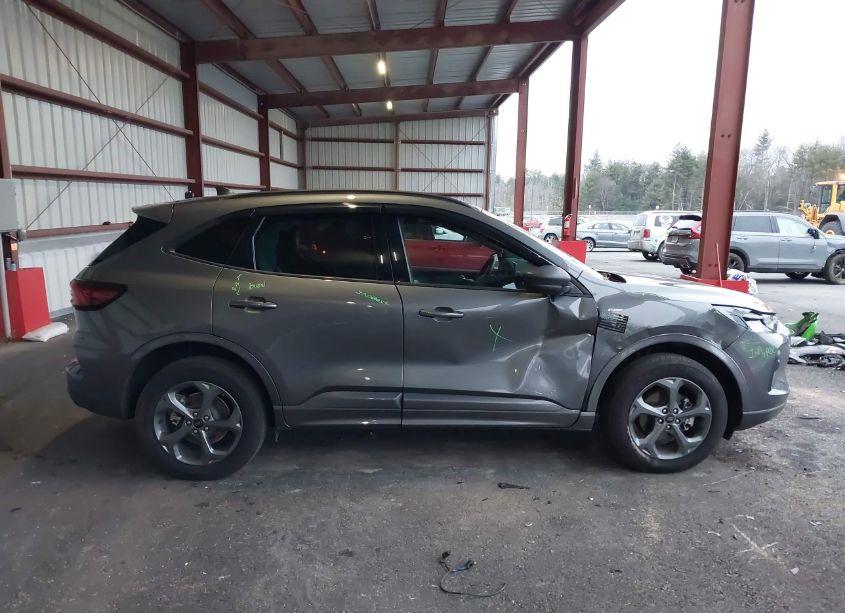 Photo 13 of 2023 Ford Escape ST-LINE (VIN 1FMCU9MN4PUB45763)