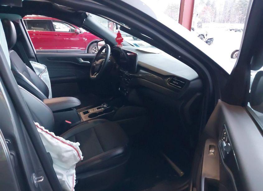 Photo 5 of 2023 Ford Escape ST-LINE (VIN 1FMCU9MN4PUB45763)