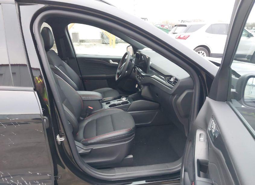 Photo 5 of 2024 Ford Escape ST-LINE (VIN 1FMCU9MN4RUB60654)