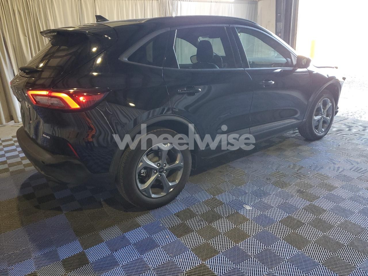 Photo 3 of 2025 FORD ESCAPE ST LINE N/A (VIN 1FMCU9MN4SUB20077)