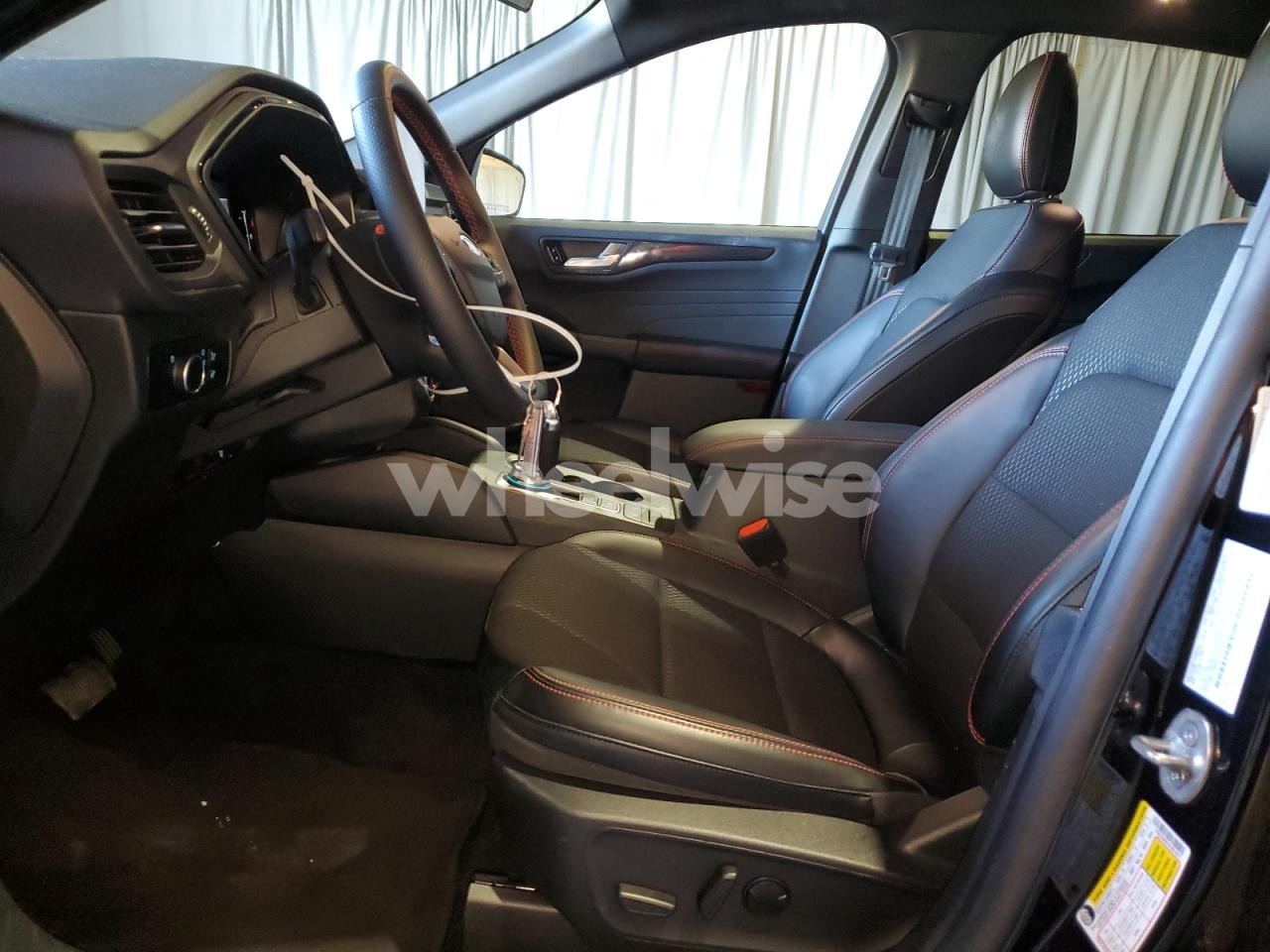 Photo 7 of 2025 FORD ESCAPE ST LINE N/A (VIN 1FMCU9MN4SUB20077)