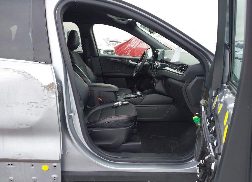Photo 5 of 2023 Ford Escape ST-LINE (VIN 1FMCU9MN5PUA56803)