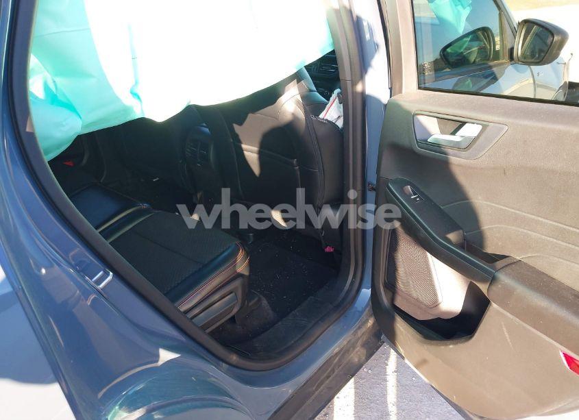 Photo 8 of 2023 Ford Escape ST-LINE (VIN 1FMCU9MN5PUB42550)