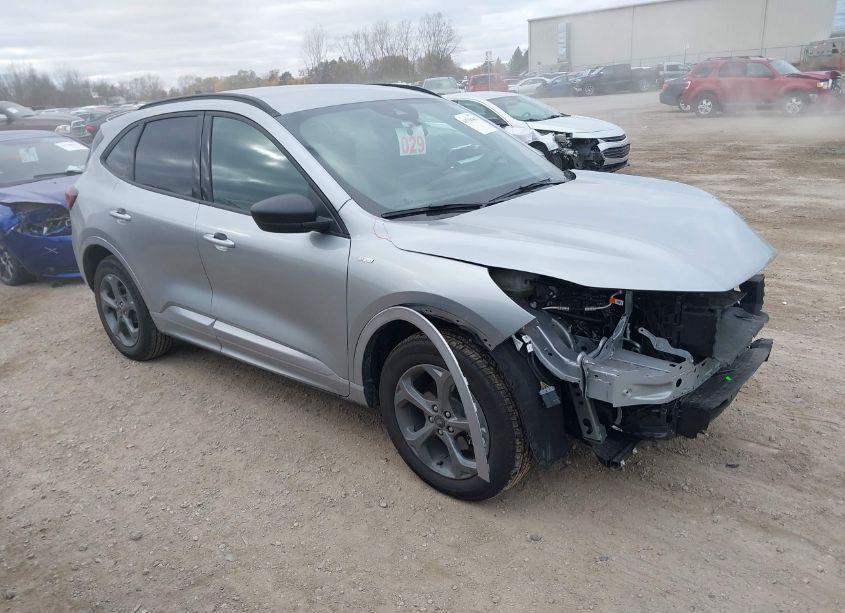 2024 Ford Escape ST-LINE (VIN 1FMCU9MN5RUB35438) main photo