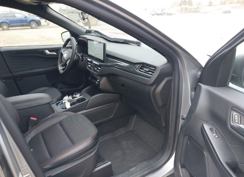 Photo 5 of 2024 Ford Escape ST-LINE (VIN 1FMCU9MN5RUB35438)