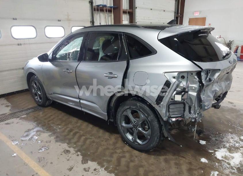 Photo 3 of 2023 Ford Escape ST-LINE (VIN 1FMCU9MN6PUB44890)