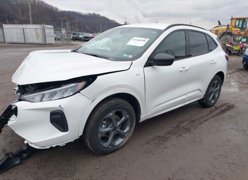 Photo 2 of 2024 Ford Escape ST-LINE (VIN 1FMCU9MN6RUA40113)