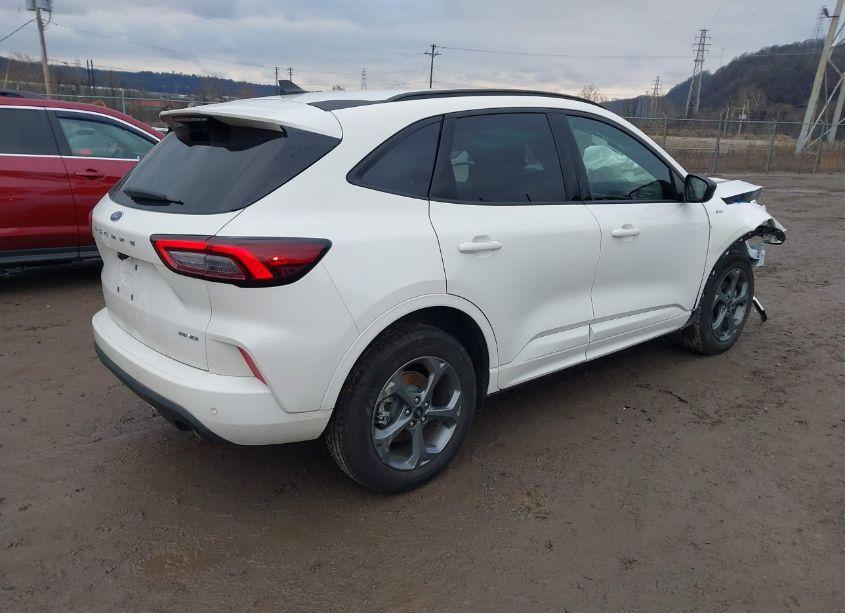 Photo 4 of 2024 Ford Escape ST-LINE (VIN 1FMCU9MN6RUA40113)