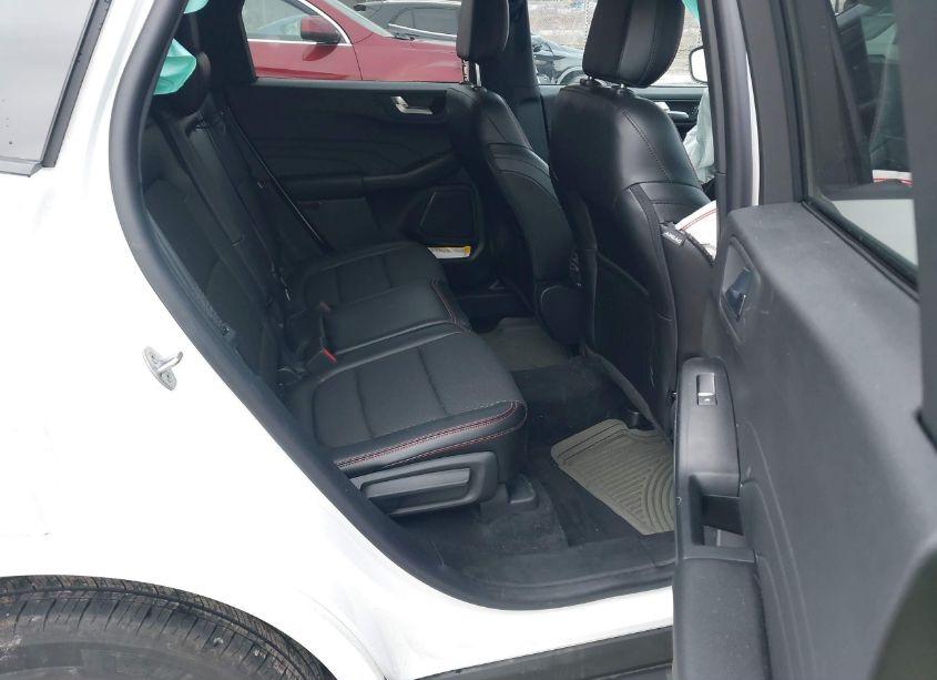 Photo 8 of 2024 Ford Escape ST-LINE (VIN 1FMCU9MN6RUA40113)