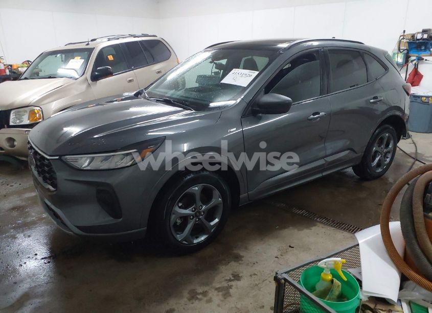 Photo 2 of 2023 Ford Escape ST-LINE (VIN 1FMCU9MN7PUA73294)
