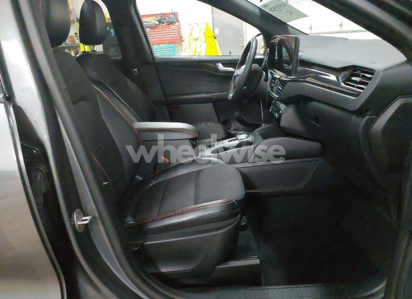 Photo 5 of 2023 Ford Escape ST-LINE (VIN 1FMCU9MN7PUA73294)