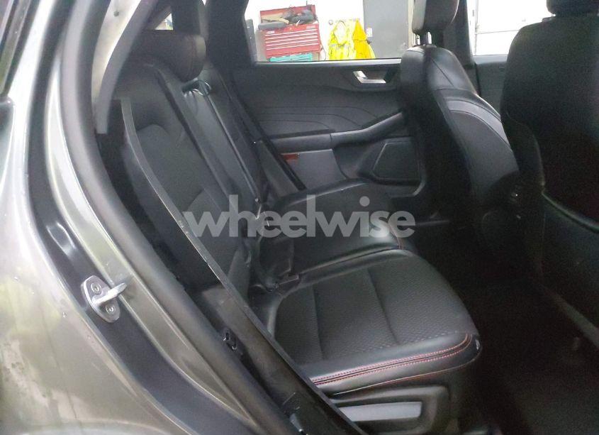 Photo 8 of 2023 Ford Escape ST-LINE (VIN 1FMCU9MN7PUA73294)