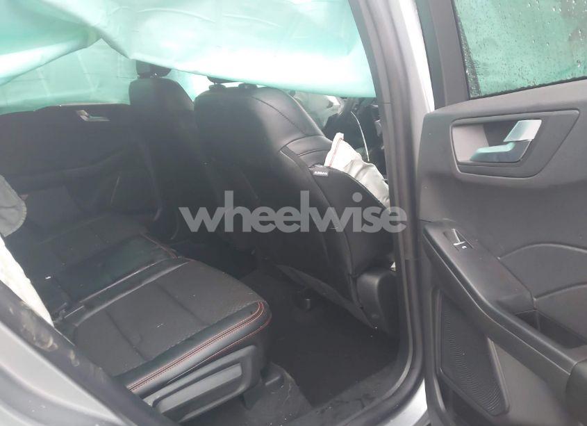 Photo 8 of 2024 Ford Escape ST-LINE (VIN 1FMCU9MN7RUA56143)