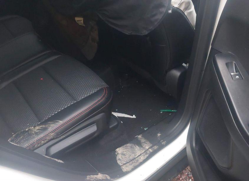 Photo 8 of 2024 Ford Escape ST-LINE (VIN 1FMCU9MN7RUB27261)