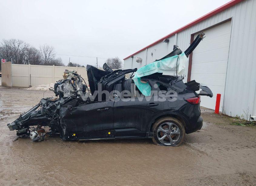 Photo 13 of 2024 Ford Escape ST-LINE (VIN 1FMCU9MN9RUA82159)