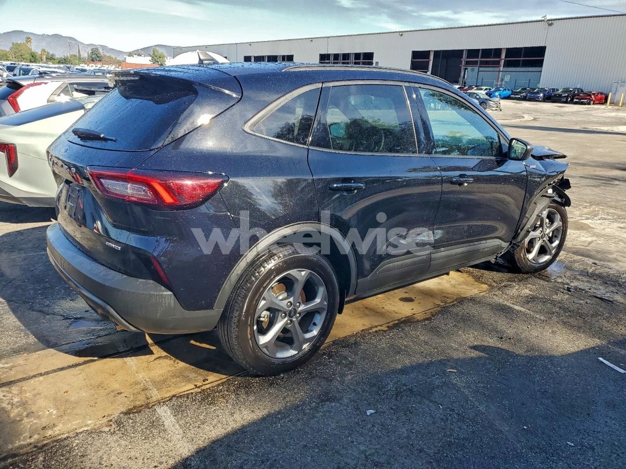 Photo 3 of 2025 FORD ESCAPE ST LINE (VIN 1FMCU9MN9SUB37537)