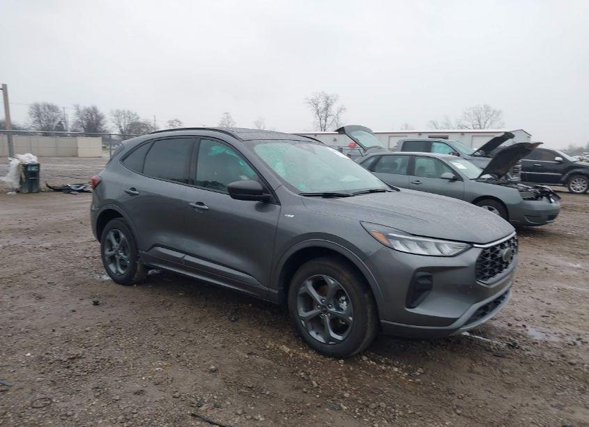2024 Ford Escape ST-LINE (VIN 1FMCU9MNXRUA57304) main photo