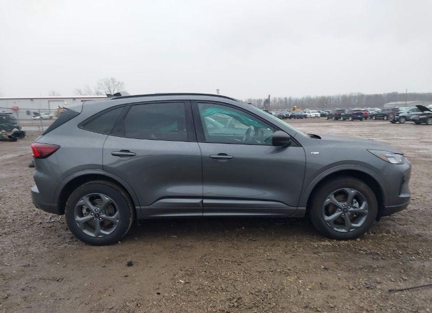 Photo 13 of 2024 Ford Escape ST-LINE (VIN 1FMCU9MNXRUA57304)