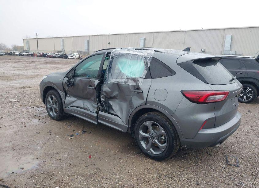 Photo 3 of 2024 Ford Escape ST-LINE (VIN 1FMCU9MNXRUA57304)