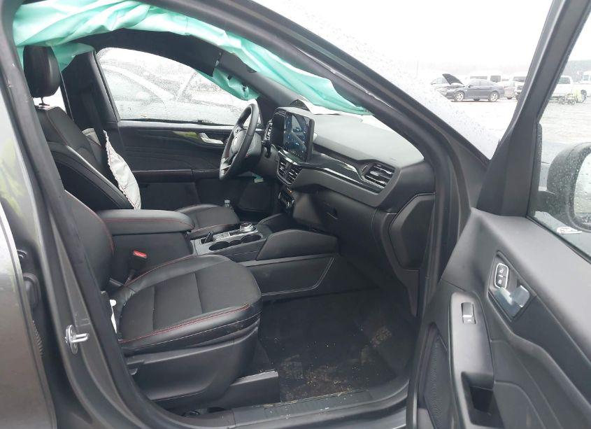 Photo 5 of 2024 Ford Escape ST-LINE (VIN 1FMCU9MNXRUA57304)