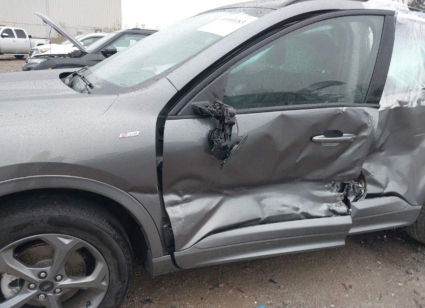 Photo 6 of 2024 Ford Escape ST-LINE (VIN 1FMCU9MNXRUA57304)