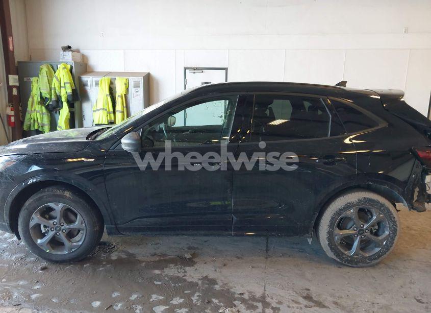 Photo 14 of 2024 Ford Escape ST-LINE (VIN 1FMCU9MNXRUB60884)