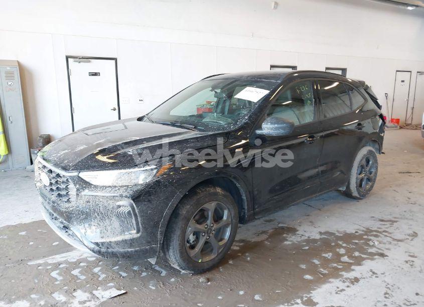 Photo 2 of 2024 Ford Escape ST-LINE (VIN 1FMCU9MNXRUB60884)