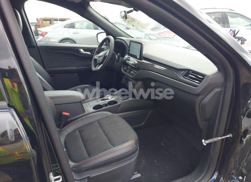 Photo 5 of 2025 Ford Escape ST-LINE (VIN 1FMCU9MNXSUA63061)