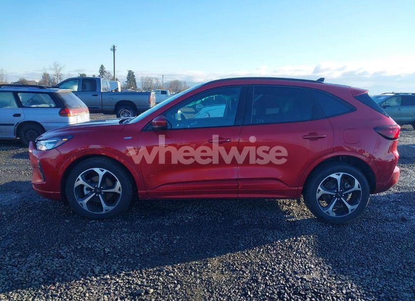 Photo 14 of 2023 Ford Escape ST-LINE SELECT (VIN 1FMCU9NA2PUB36930)