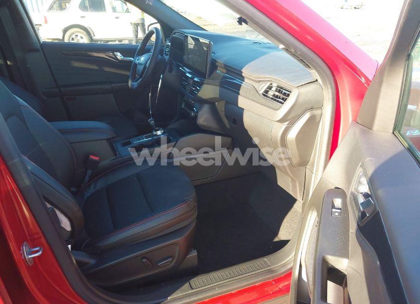 Photo 5 of 2023 Ford Escape ST-LINE SELECT (VIN 1FMCU9NA2PUB36930)