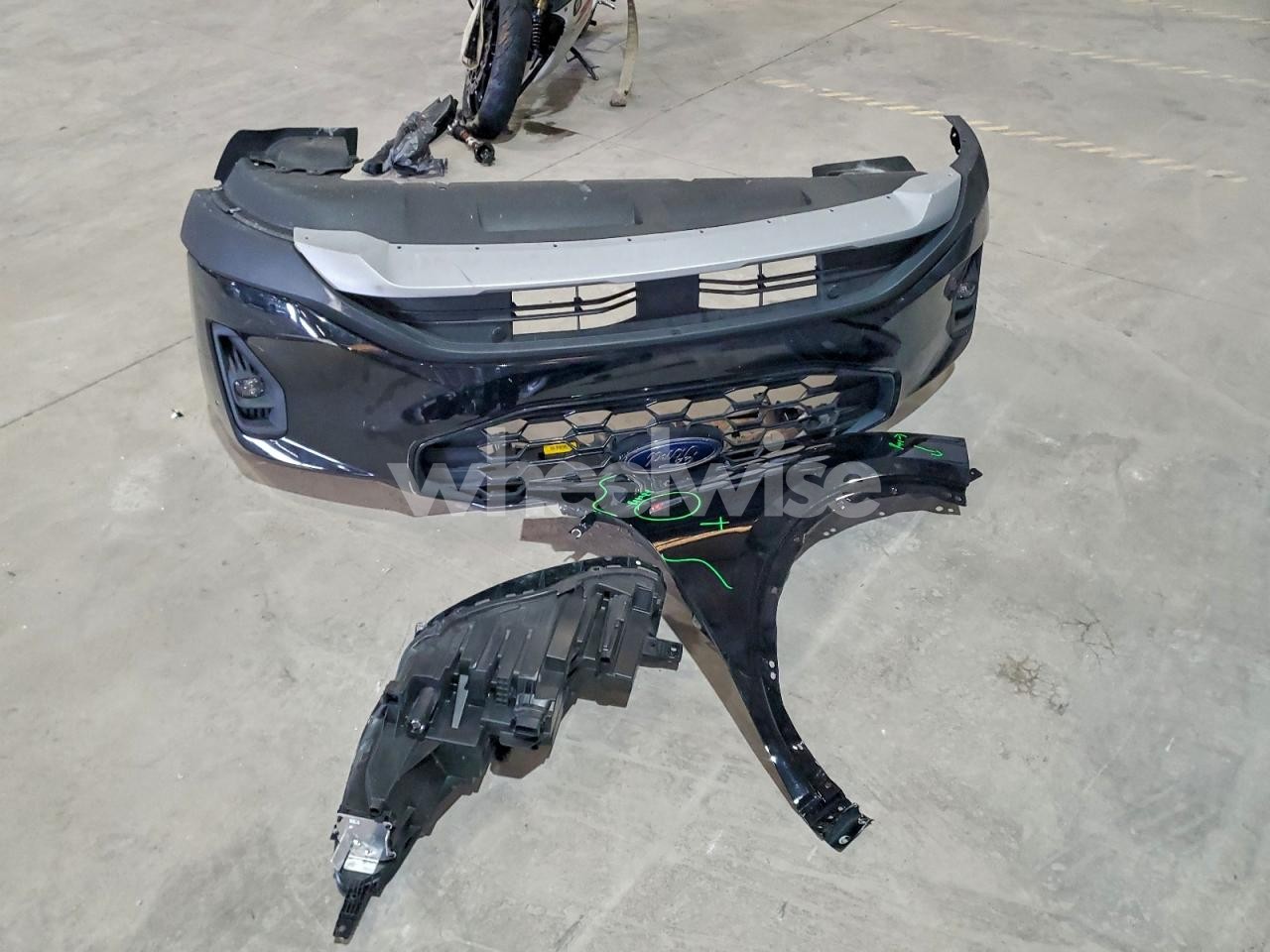 Photo 13 of 2025 FORD ESCAPE ST LINE SELECT (VIN 1FMCU9NA2SUA58755)