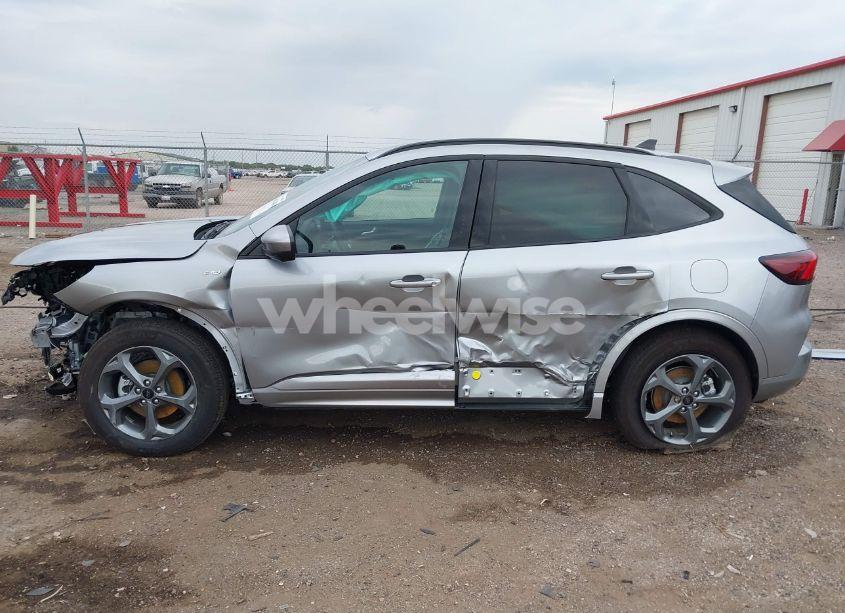 Photo 15 of 2023 Ford Escape ST-LINE SELECT (VIN 1FMCU9NA4PUB17506)