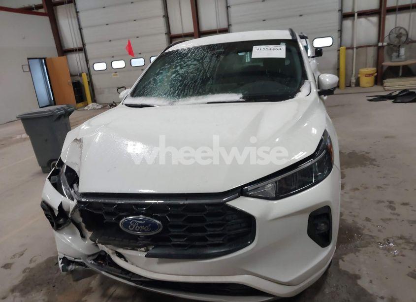 Photo 12 of 2024 Ford Escape ST-LINE SELECT (VIN 1FMCU9NA7RUA40276)