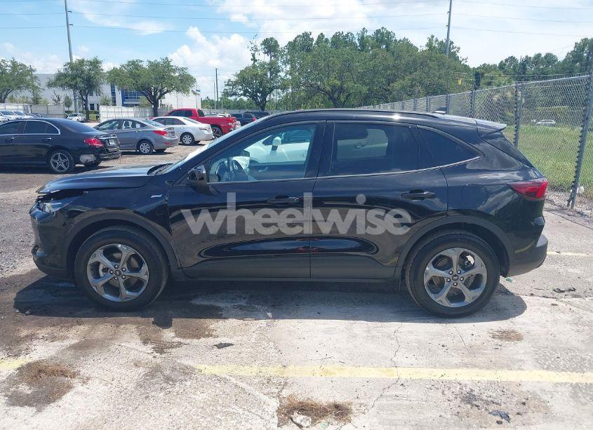 Photo 14 of 2025 Ford Escape ST-LINE SELECT (VIN 1FMCU9NA7SUA42275)