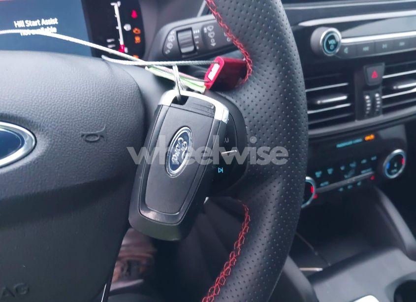 Photo 11 of 2024 Ford Escape ST-LINE SELECT (VIN 1FMCU9NZ0RUA61928)