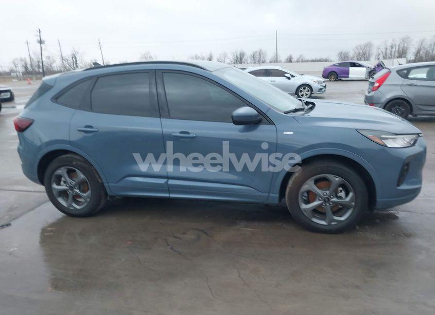 Photo 13 of 2024 Ford Escape ST-LINE SELECT (VIN 1FMCU9NZ0RUA61928)
