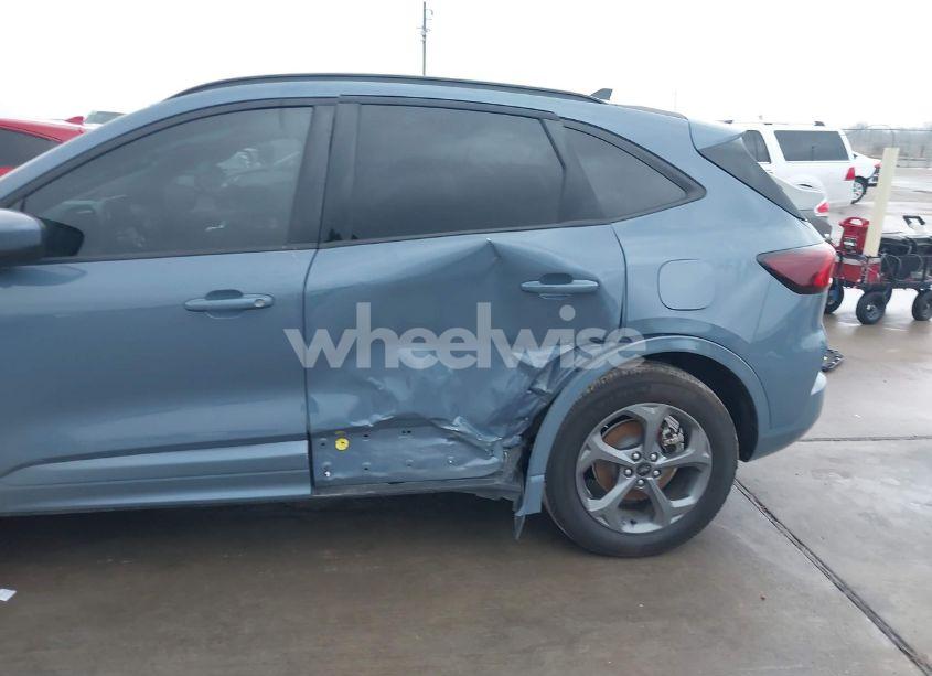 Photo 6 of 2024 Ford Escape ST-LINE SELECT (VIN 1FMCU9NZ0RUA61928)