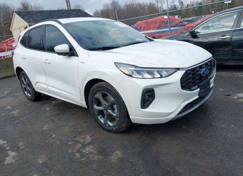 2023 Ford Escape ST-LINE SELECT (VIN 1FMCU9NZ2PUB16389) main photo