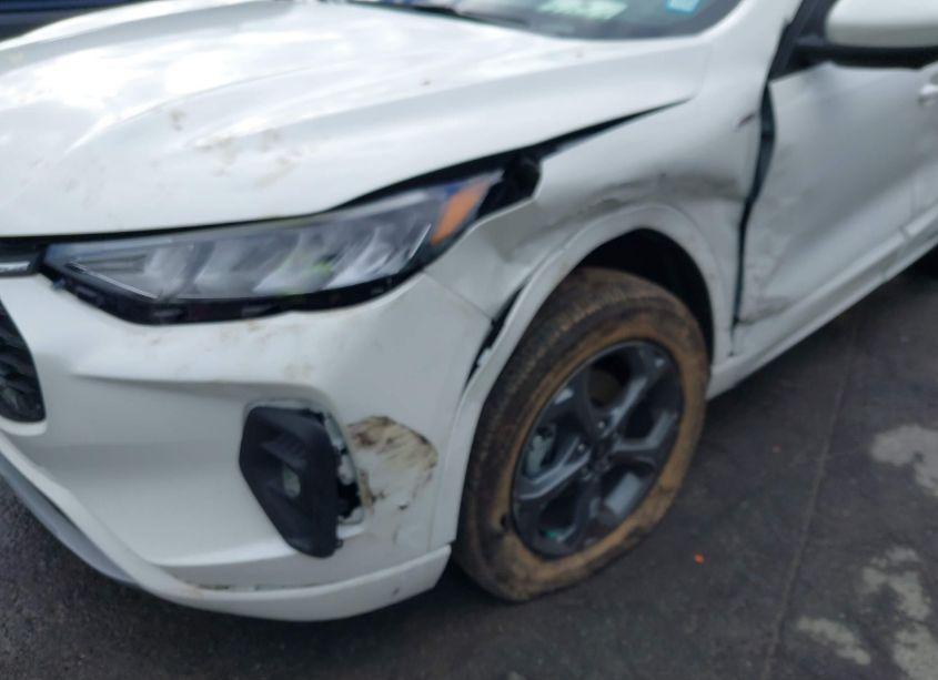 Photo 6 of 2023 Ford Escape ST-LINE SELECT (VIN 1FMCU9NZ2PUB16389)