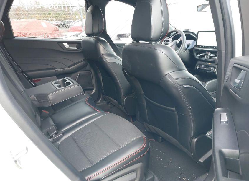 Photo 8 of 2023 Ford Escape ST-LINE SELECT (VIN 1FMCU9NZ2PUB16389)