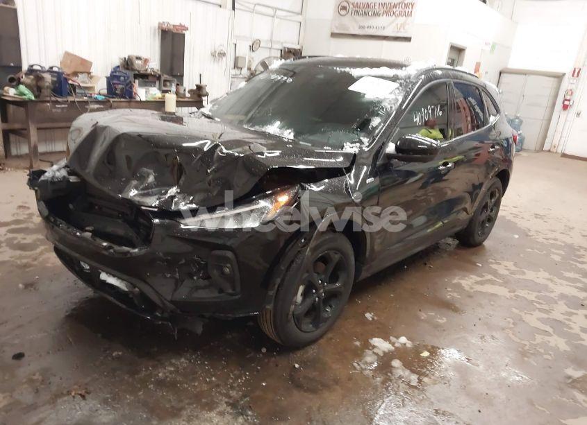 Photo 2 of 2023 Ford Escape ST-LINE SELECT (VIN 1FMCU9NZ3PUB13145)