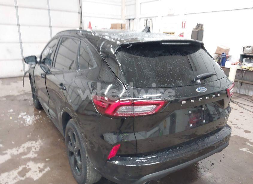 Photo 3 of 2023 Ford Escape ST-LINE SELECT (VIN 1FMCU9NZ3PUB13145)